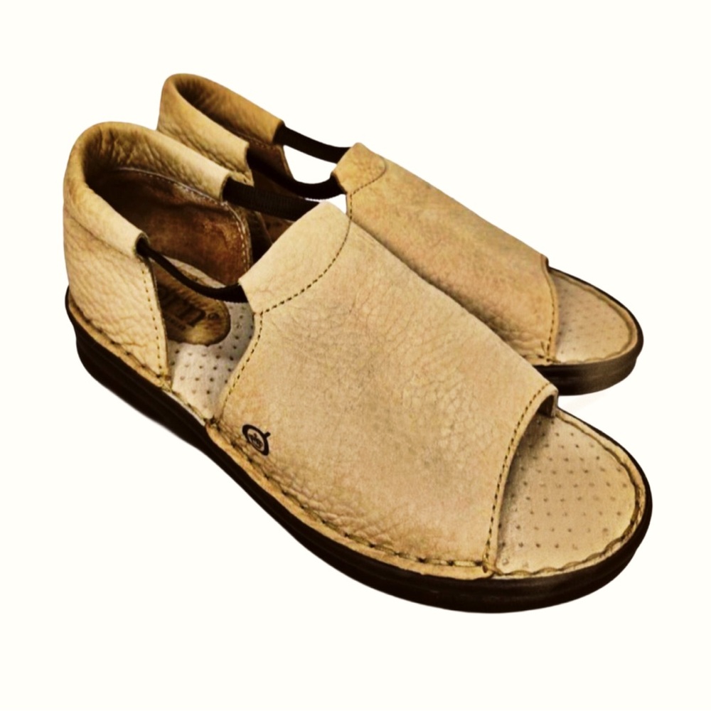 Born Women’s Tan Suede Leather Sandal Size 6